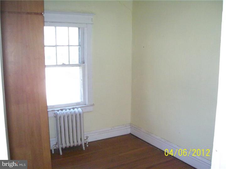 115 Oakley Road Upper Darby, PA 19082 - Photo 13 of 16 Bedroom 3