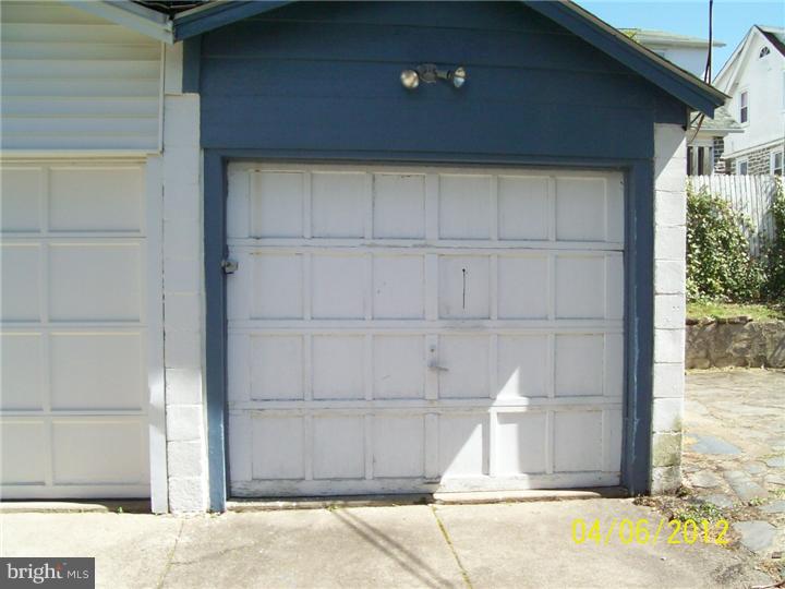 115 Oakley Road Upper Darby, PA 19082 - Photo 3 of 16 Garage