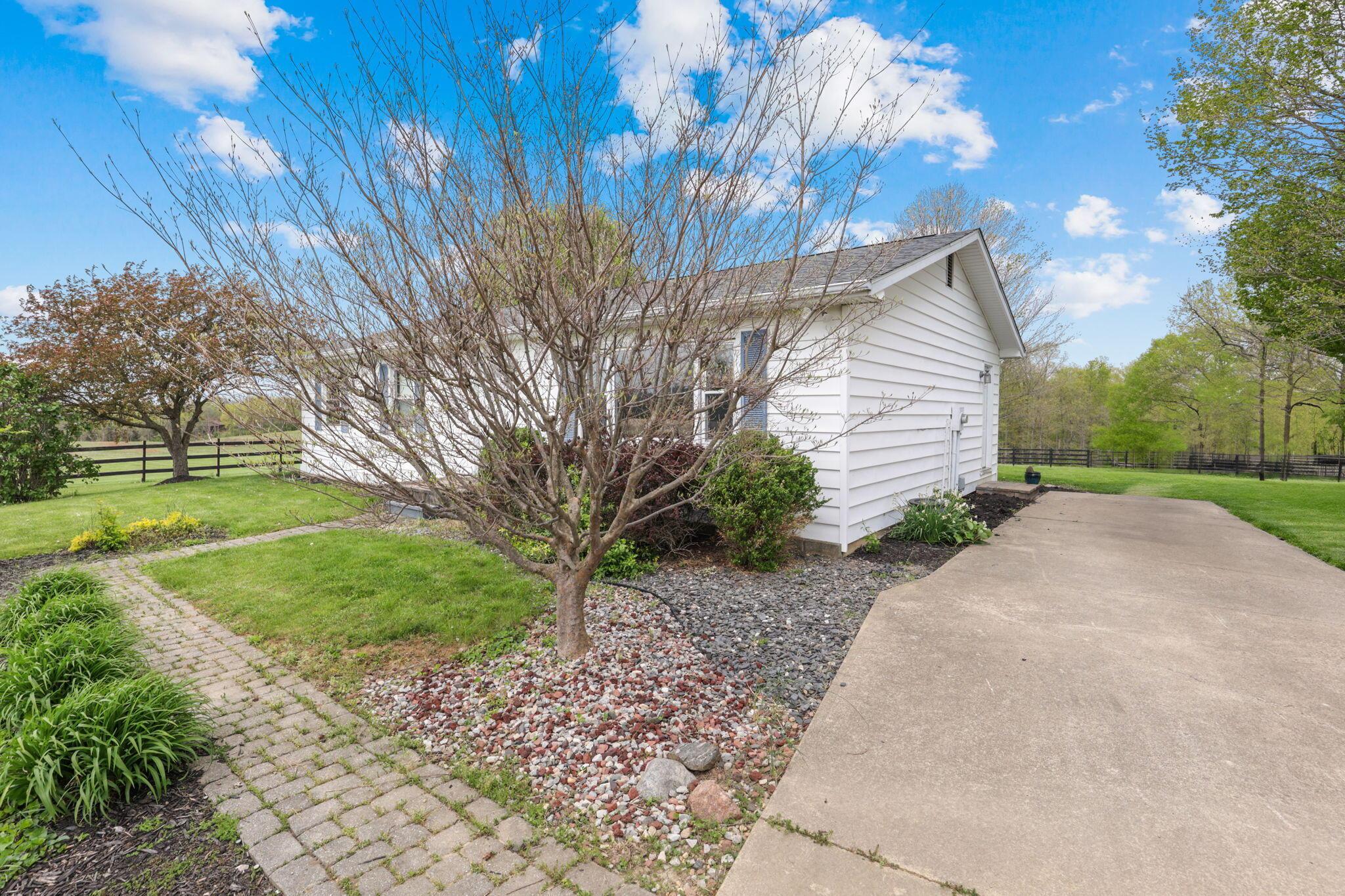 9451 Marietta Road Kingston, OH 45644 - Photo 5 of 74 5-web-or-mls-0N4A7033