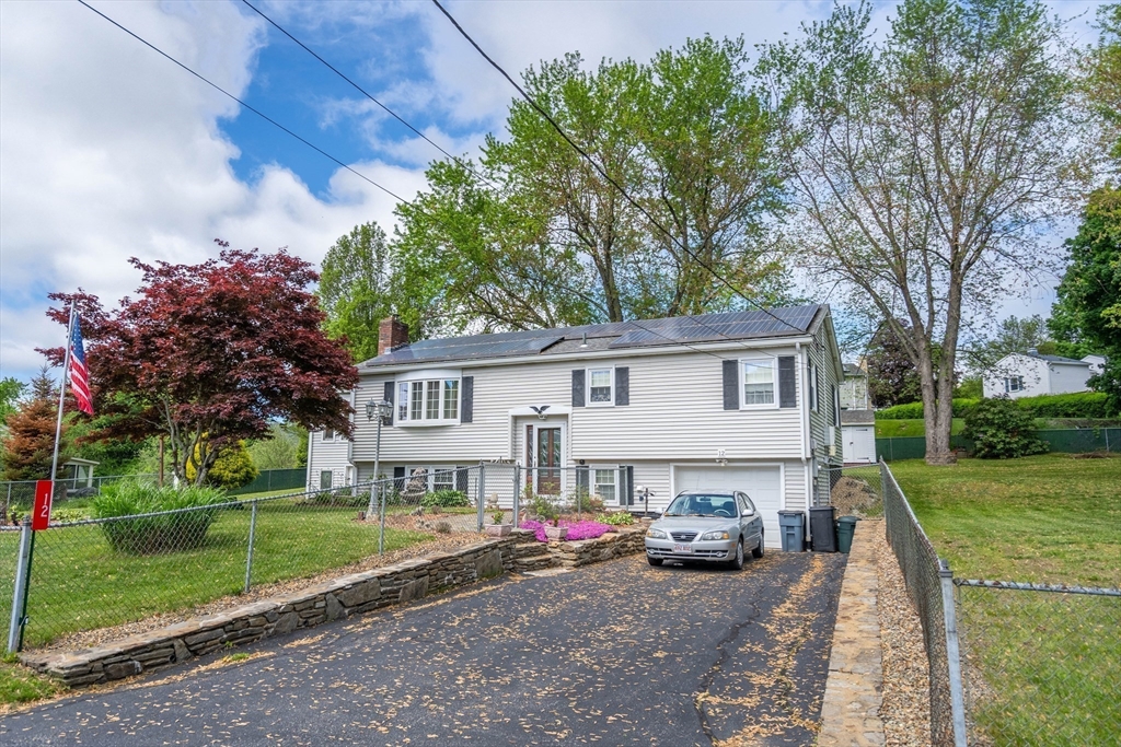 12 Old Farm Road Spencer, MA 01562 - Photo 1 of 34 Gallery Image 1