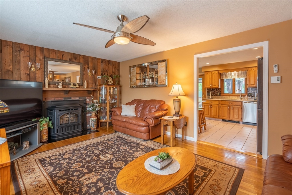 12 Old Farm Road Spencer, MA 01562 - Photo 7 of 34 Gallery Image 7