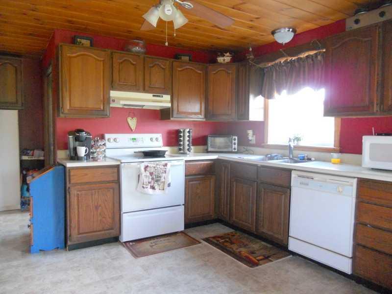 193 Dyer Road Biddeford, ME 04005 - Photo 5 of 10 Kitchen. 3 fully appliance kitchens