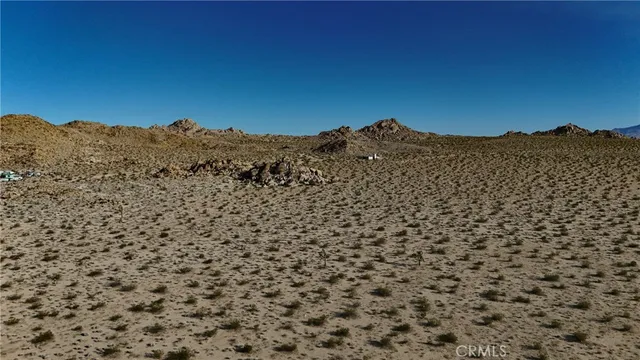 a view of a bunch of a lake view
