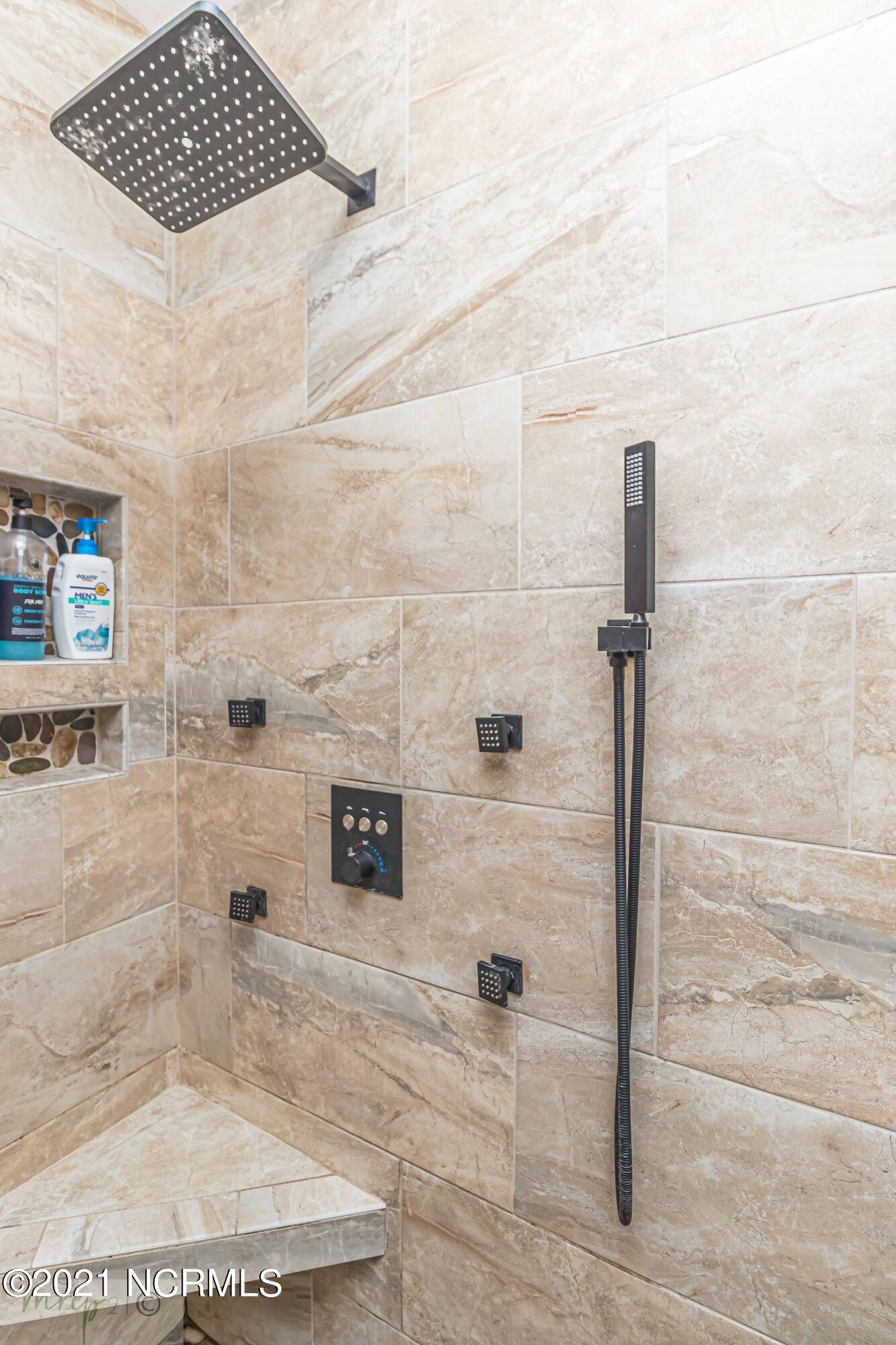 7519 Glenn Road Kenly, NC 27542 - Photo 33 of 61 Master bath