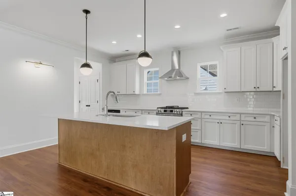 $534,900 | 101 East C Avenue, Easley, SC 29640