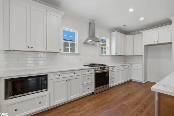 $534,900 | 101 East C Avenue, Easley, SC 29640