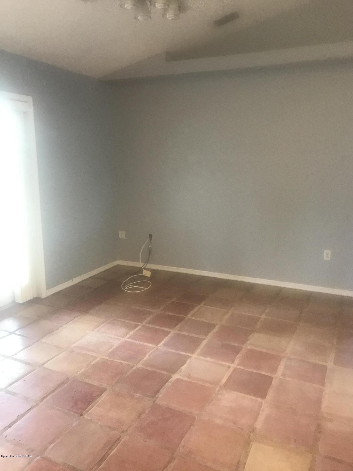 6148 Corning Road Cocoa, FL 32927 - Photo 5 of 22 Great room