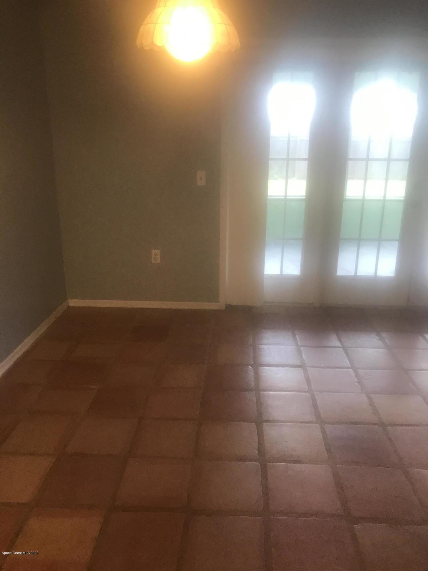 6148 Corning Road Cocoa, FL 32927 - Photo 7 of 22 Dining area