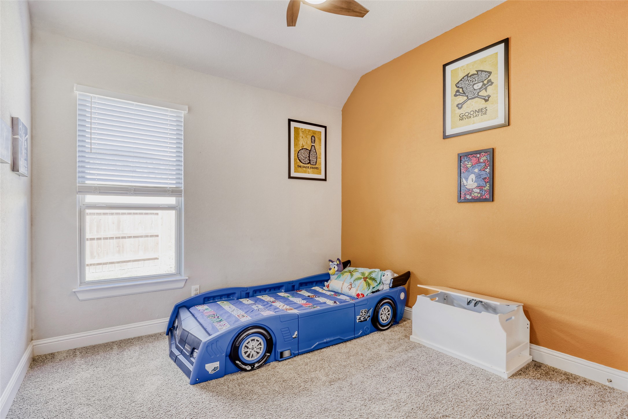 125 Buffalo View Lane Georgetown, TX 78628 - Photo 18 of 28 a room with a bed and a window