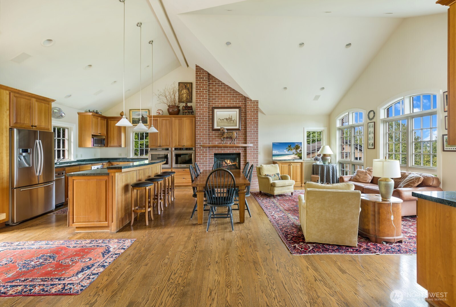 6681 Northeast Windermere Road Seattle, WA 98115 - Photo 17 of 39 Gallery Image 17