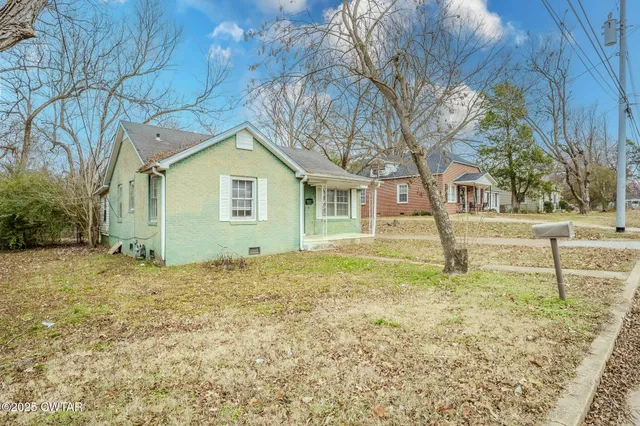 $67,000 | 325 West Cooper Street, Brownsville, TN 38012