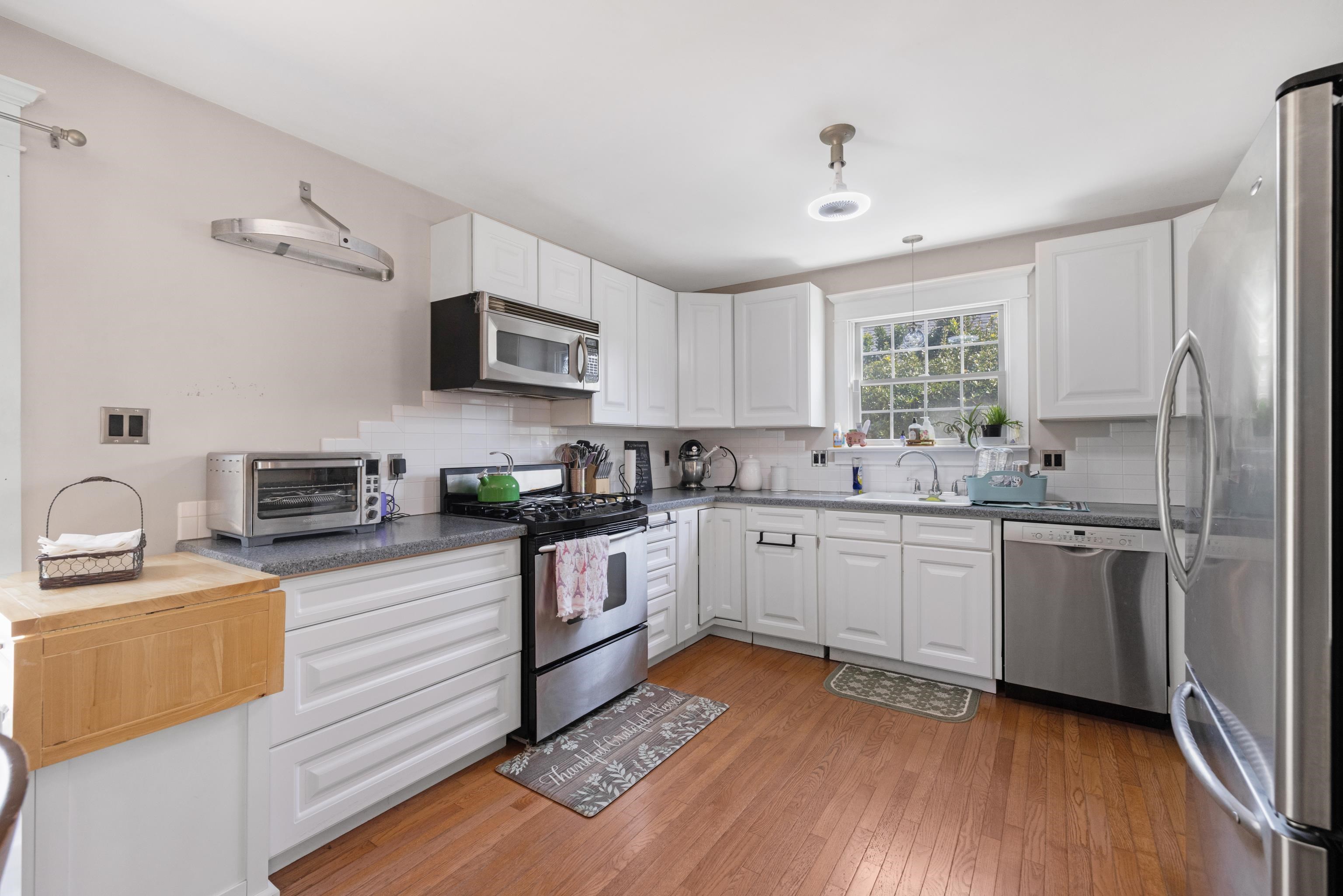 913 Main Street Erma, NJ 08204 - Photo 7 of 33