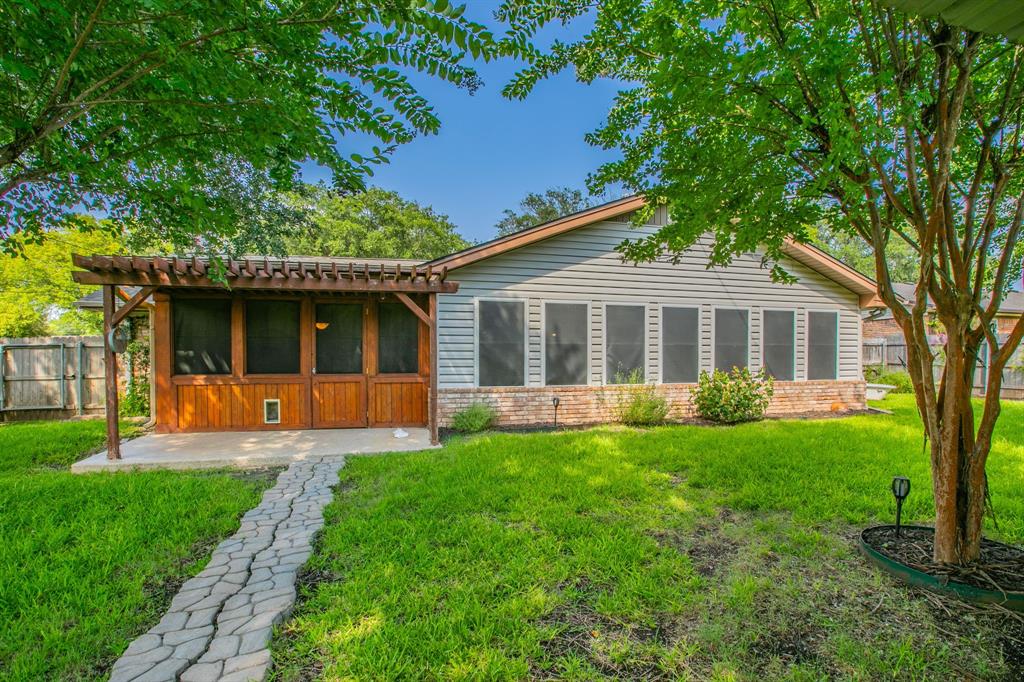 241 Travis Lane Hewitt, TX 76643 - Photo 23 of 26