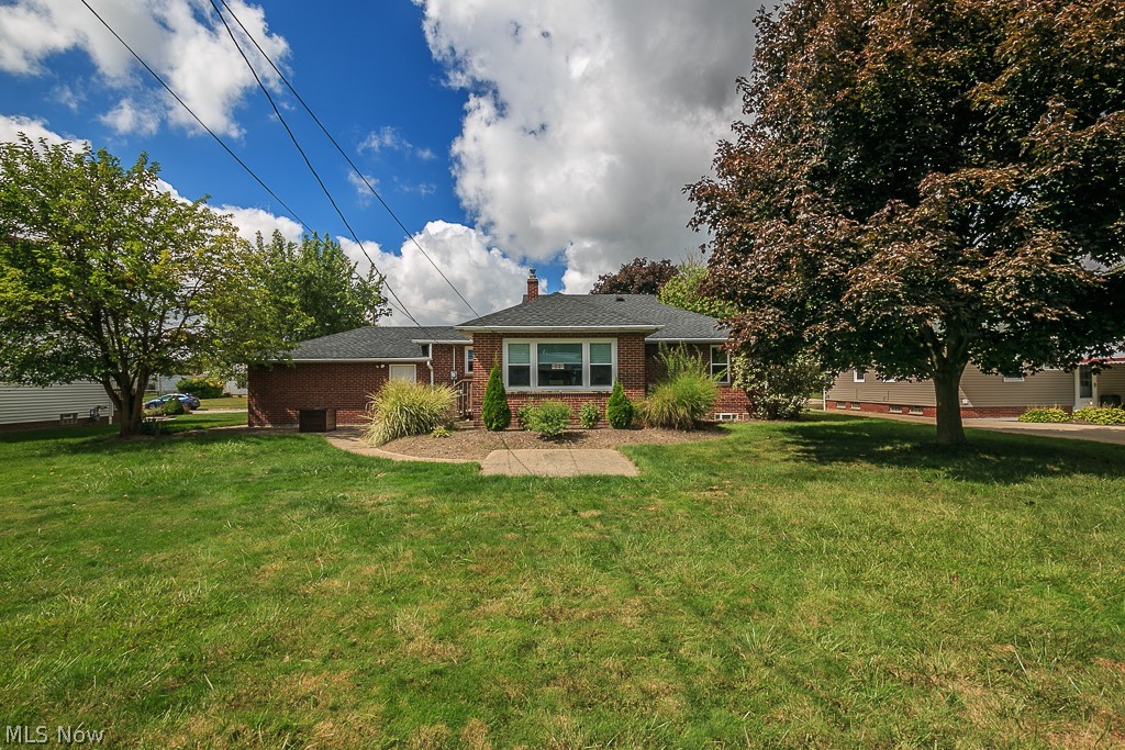 1665 Roselawn Road Cleveland, OH 44124 - Photo 24 of 27 Gallery Image 24
