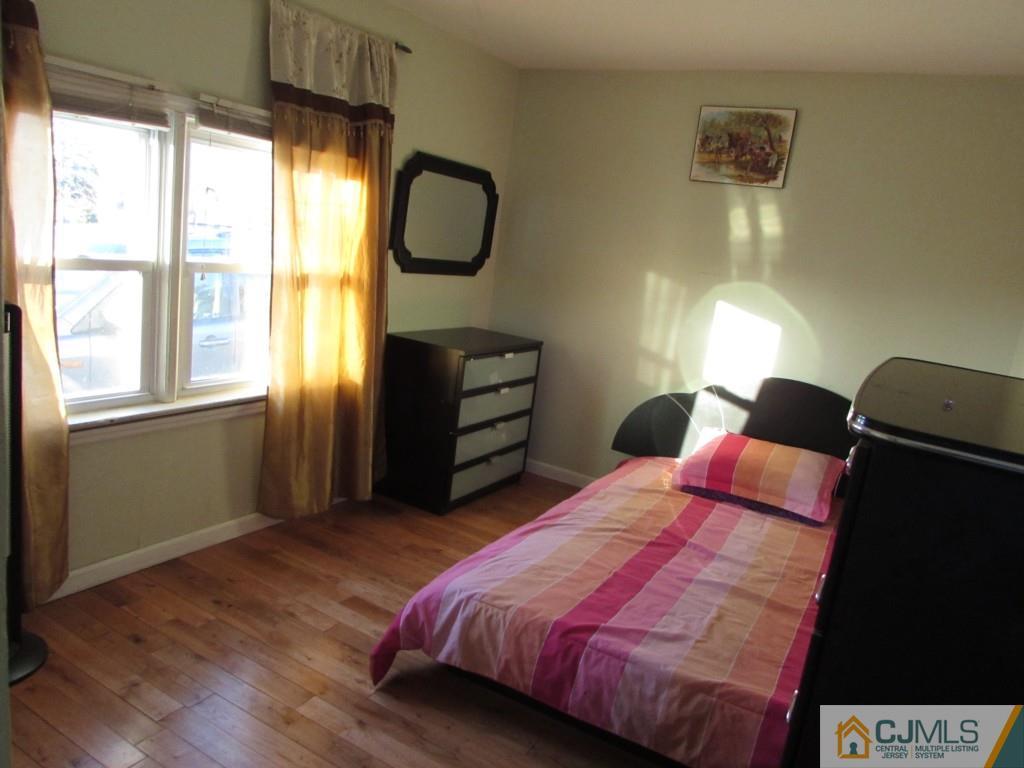 27 Walnut Street Edison, NJ 08817 - Photo 20 of 24 Gallery Image 20