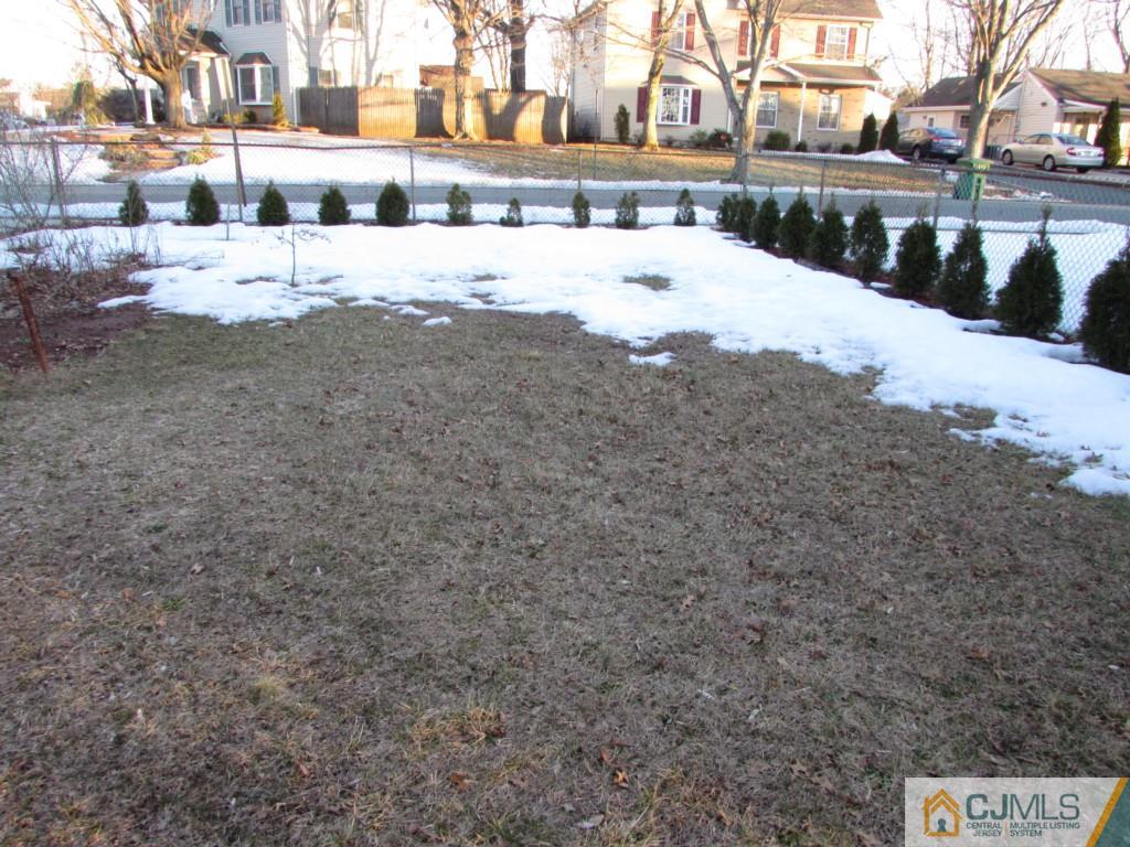 27 Walnut Street Edison, NJ 08817 - Photo 23 of 24 Gallery Image 23
