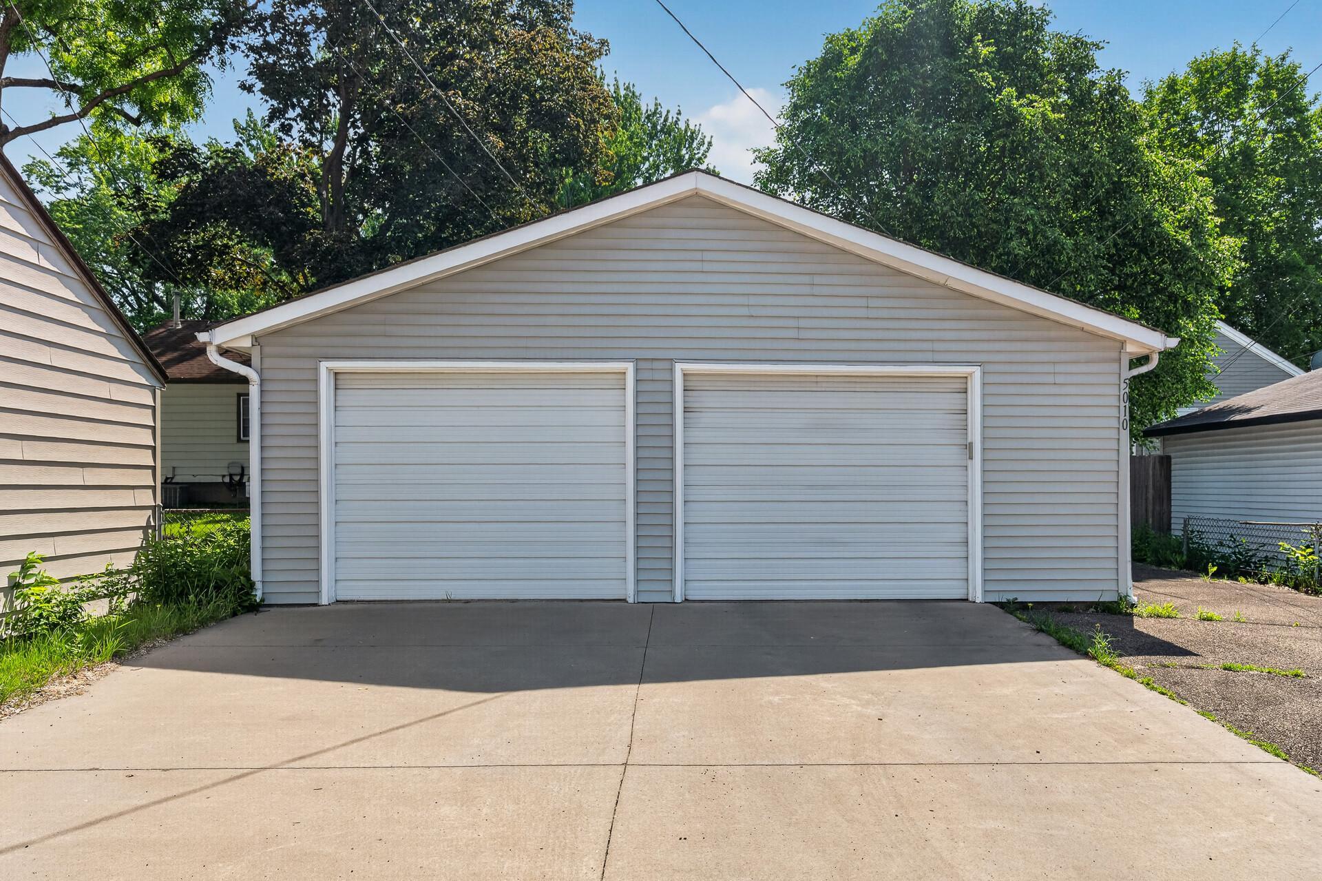 5010 6th Street Northeast Columbia Heights, MN 55421 - Photo 38 of 44