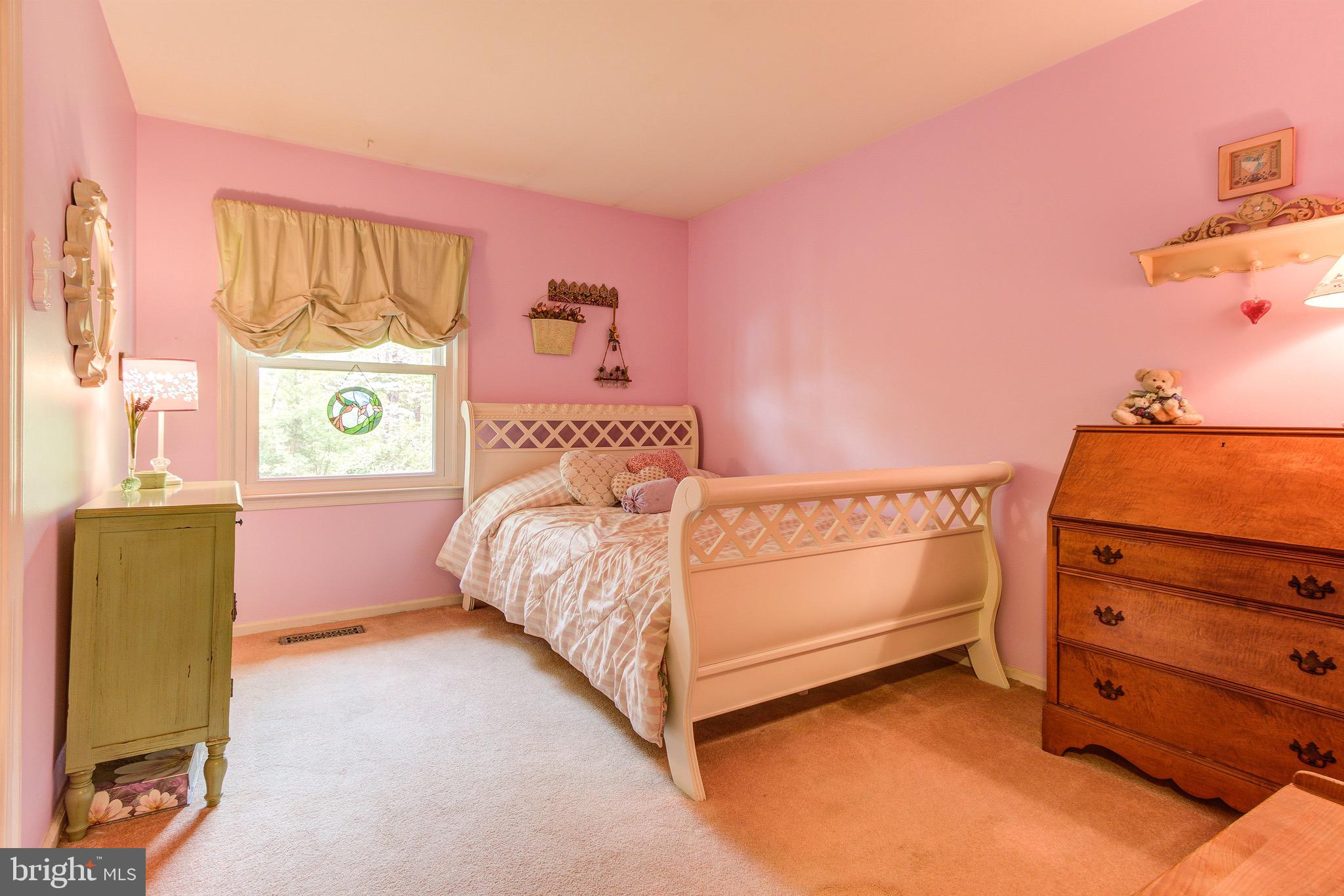 8034 Sinclair Mill Road Manassas, VA 20112 - Photo 18 of 53 Bedroom 2
