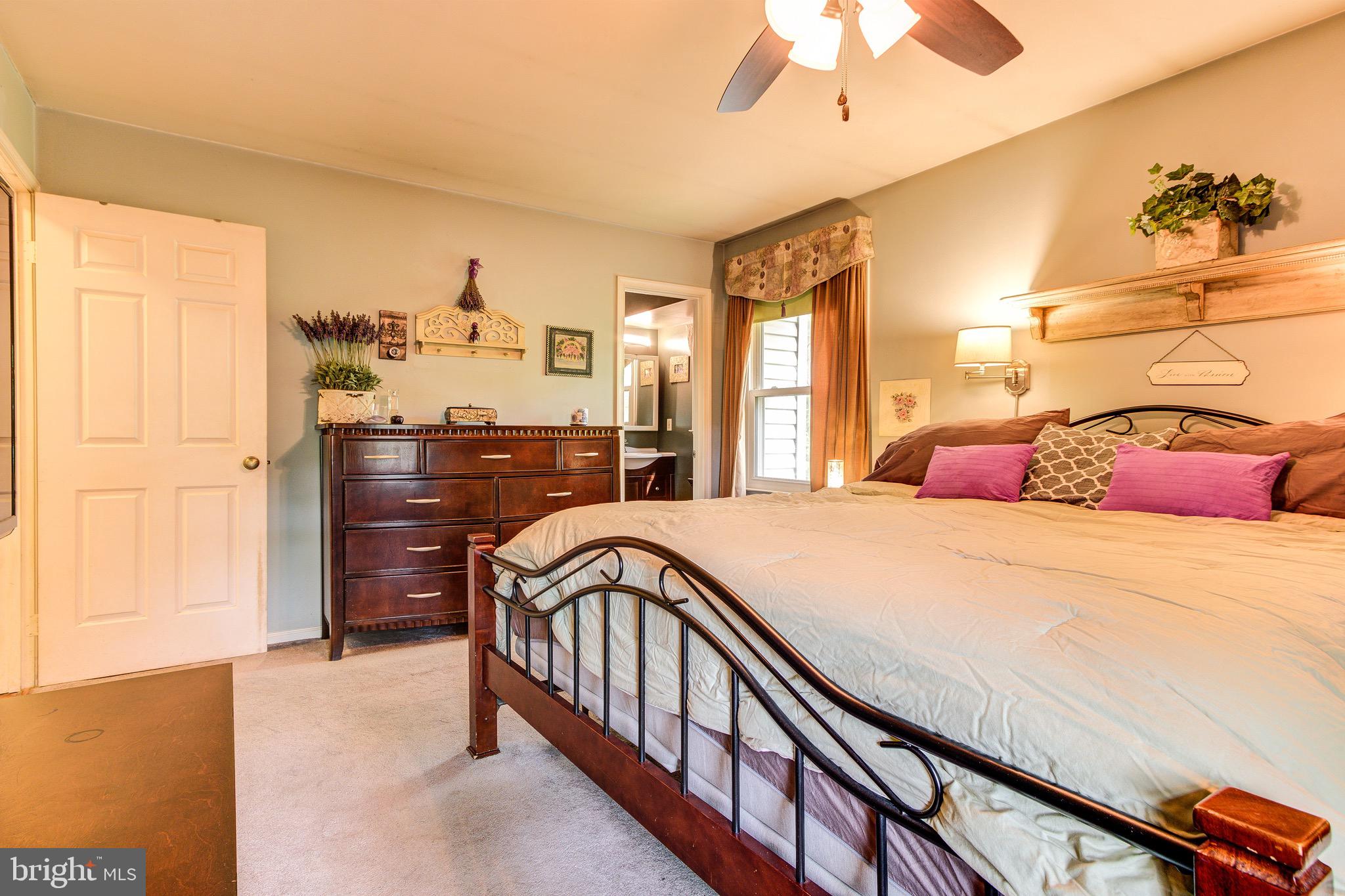 8034 Sinclair Mill Road Manassas, VA 20112 - Photo 24 of 53 Primary Bedroom
