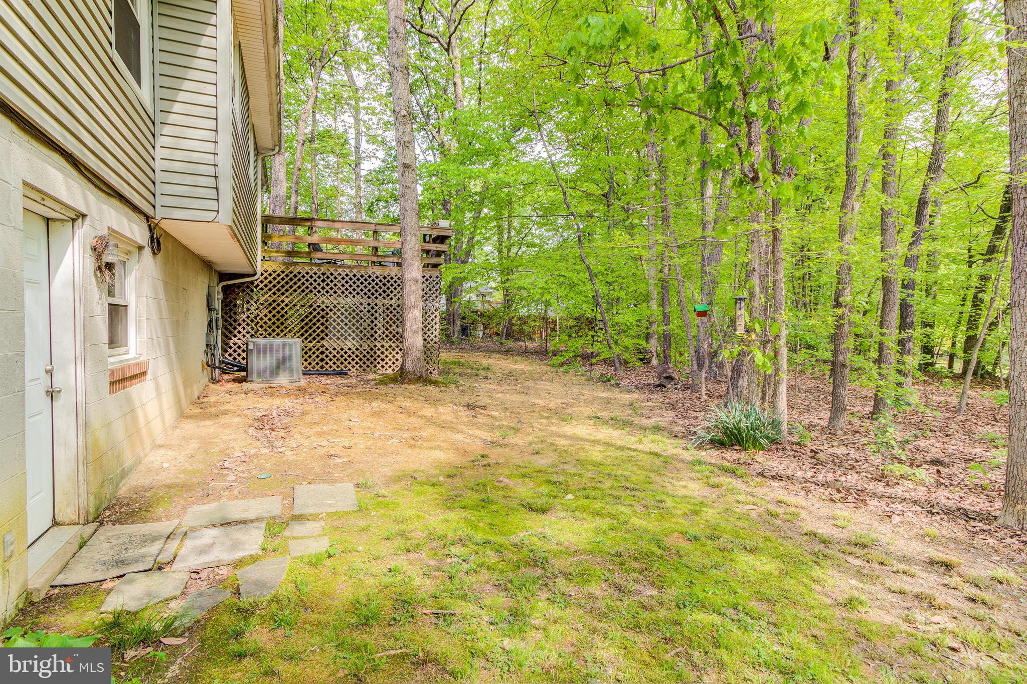8034 Sinclair Mill Road Manassas, VA 20112 - Photo 42 of 53 Exterior Rear