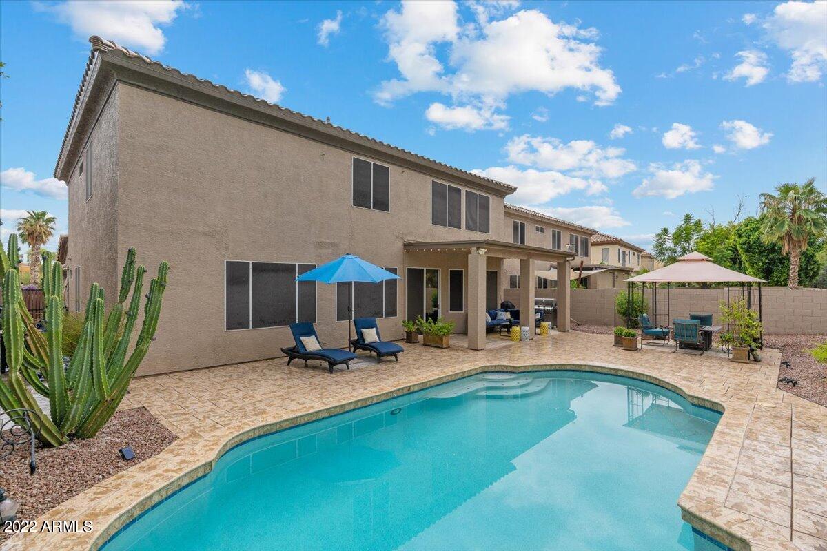 9828 South La Rosa Drive Tempe, AZ 85284 - Photo 20 of 20 Soak Up The AZ Sun!