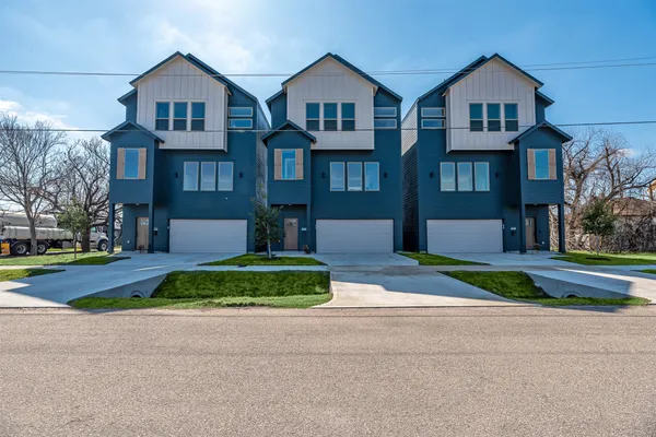 $384,900 | 2318 Mills Street, Houston, TX 77026