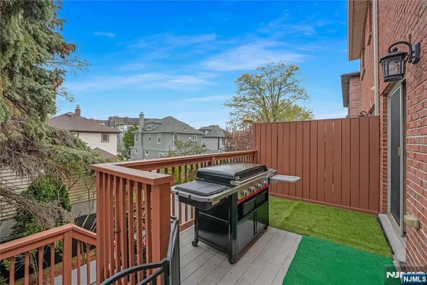 $985,000 | 69 Columbia Avenue, Unit B, Cliffside Park, NJ 07010