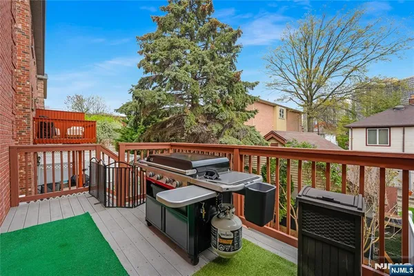 $985,000 | 69 Columbia Avenue, Unit B, Cliffside Park, NJ 07010