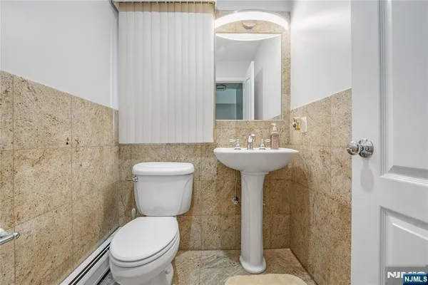 $985,000 | 69 Columbia Avenue, Unit B, Cliffside Park, NJ 07010