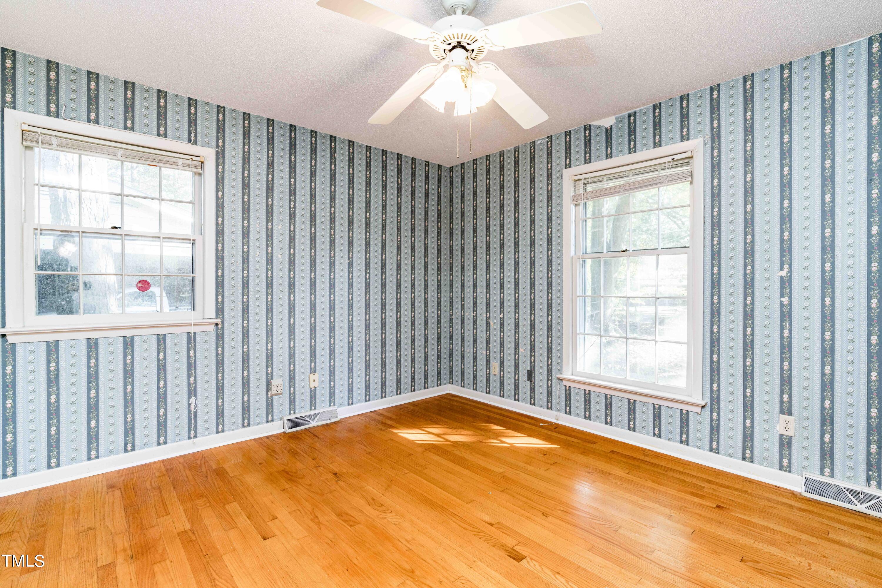 1613 Ridgeland Drive Raleigh, NC 27607 - Photo 26 of 40 DSC09834