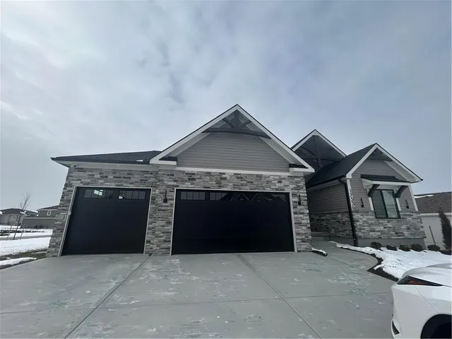 $875,000 | 17556 Acton Street, Stilwell, KS 66085