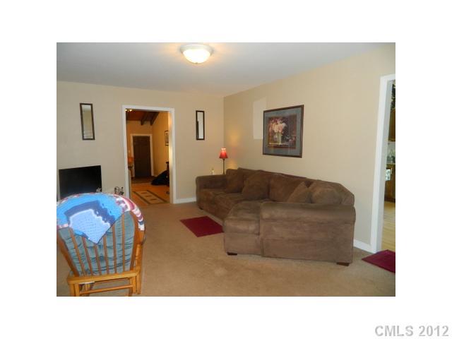 2143 Cabe Road Clover, SC 29710 - Photo 7 of 15 Gallery Image 7