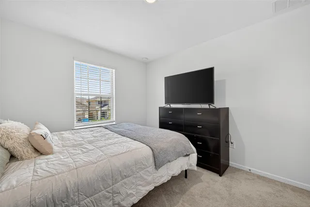 $324,900 | 1005 Laguna Cove Drive, Katy, TX 77493