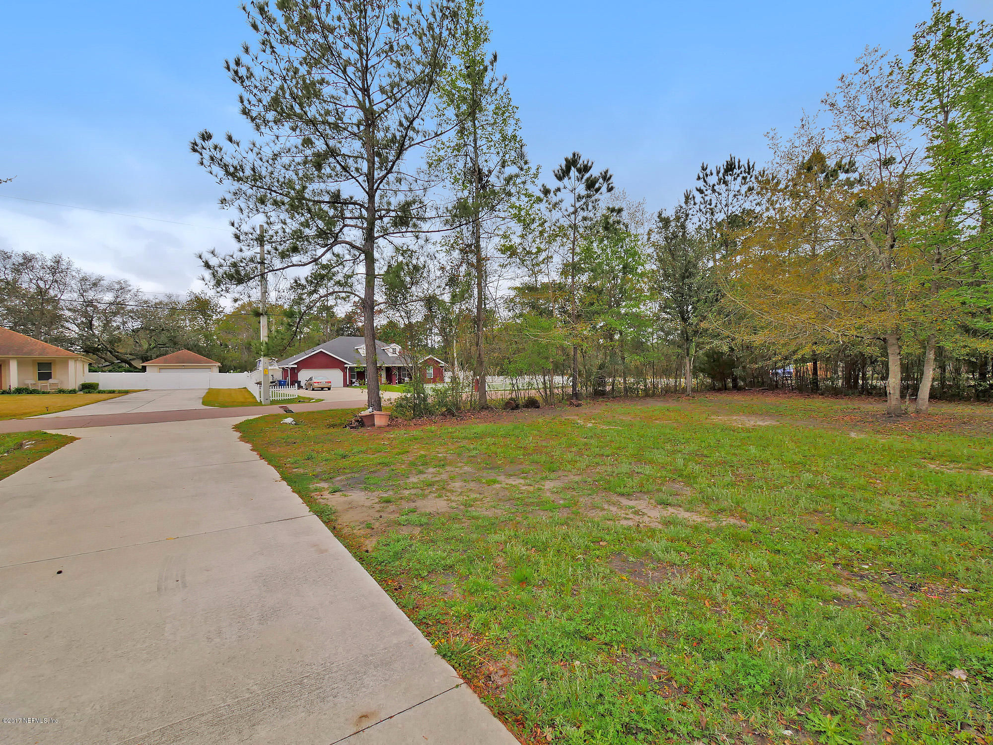 Lot Yellow Yellow Bluff Road Jacksonville, FL 32226 - Photo 3 of 16 a view of a park with large trees