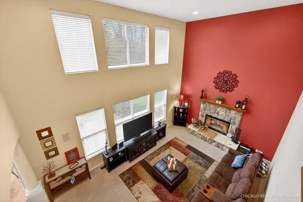 420 420 Blue Heron Circle, Bartlett, IL 60103