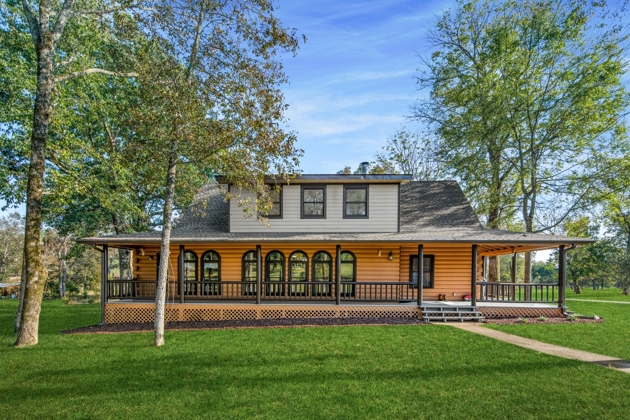 5285 Simmons Bluff Road Lebanon, TN 37090 - Photo 2 of 32 front view of a house with a yard
