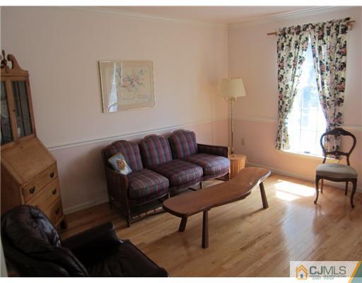 13 Adams Road Kendall Park, NJ 08824 - Photo 2 of 18 Gallery Image 2