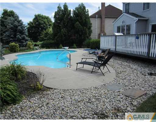 13 Adams Road Kendall Park, NJ 08824 - Photo 18 of 18 Gallery Image 18