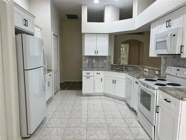 $2,950 | 526 Cypress View Drive, Oldsmar, FL 34677