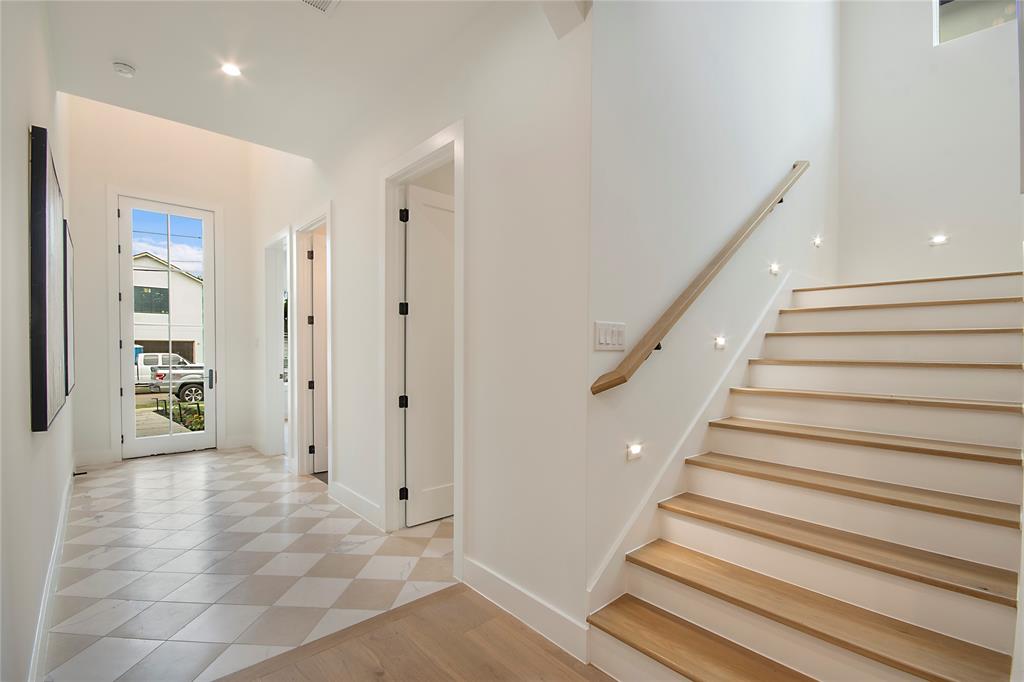 6628 Lockheed Avenue Dallas, TX 75209 - Photo 9 of 40