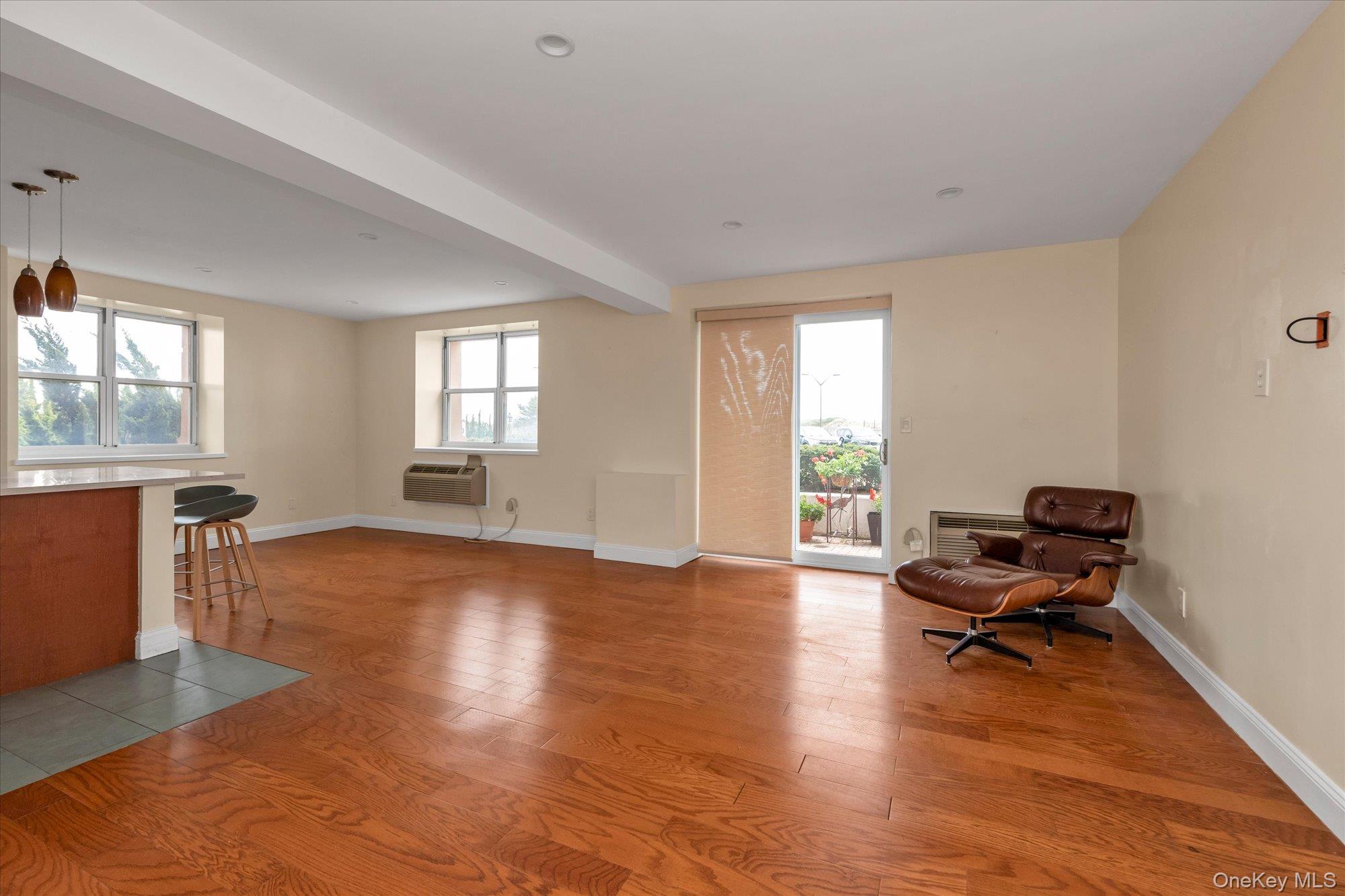 2 Richmond Road, Unit 1I Long Beach, NY 11561 - Photo 2 of 31