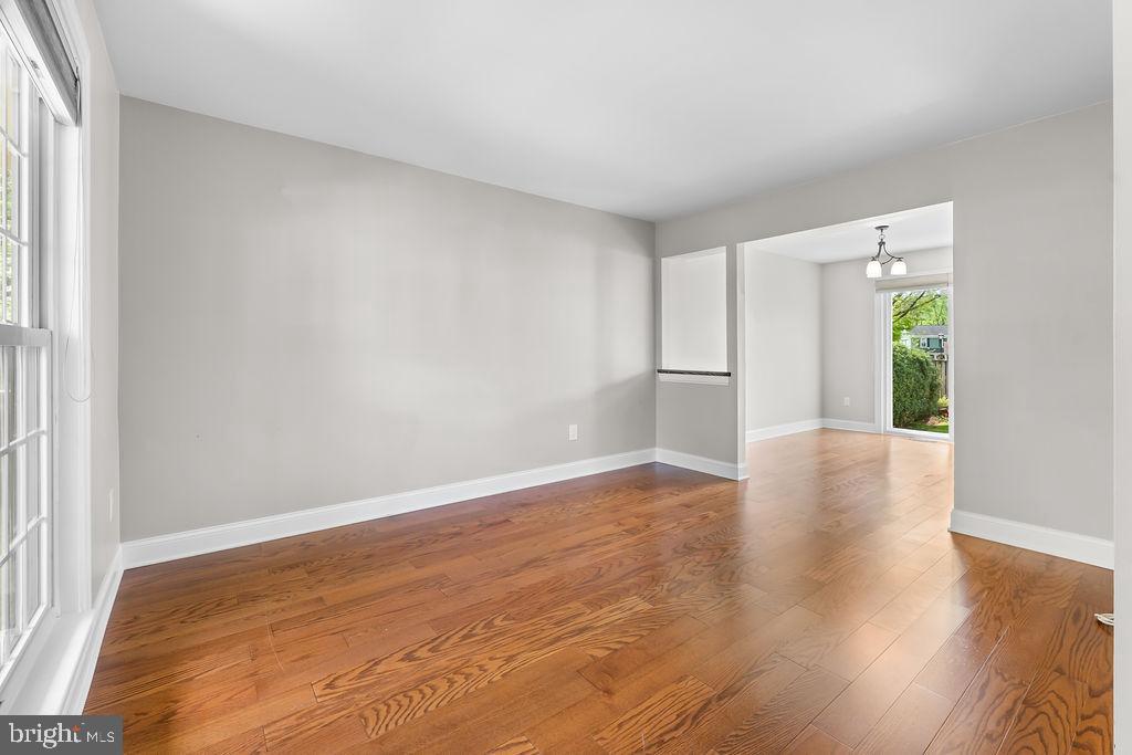 17429 Gallagher Way Olney, MD 20832 - Photo 4 of 30