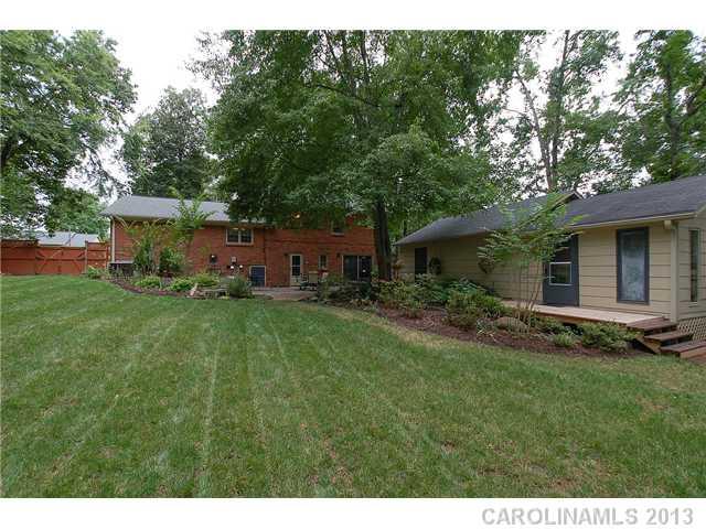 6911 Windyrush Road Charlotte, NC 28226 - Photo 15 of 16 Gallery Image 15