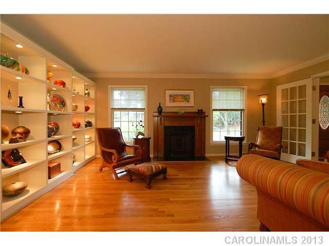 6911 Windyrush Road Charlotte, NC 28226 - Photo 6 of 16 Gallery Image 6