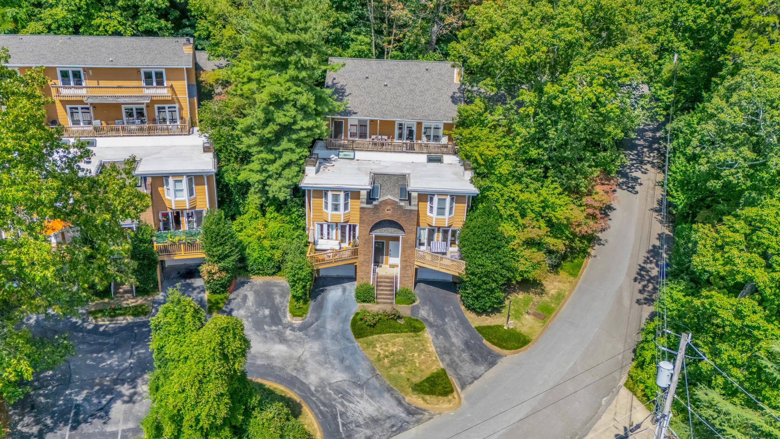 527 Winterview Lane Chattanooga, TN 37409 - Photo 36 of 53 527 Winterview Ln-27