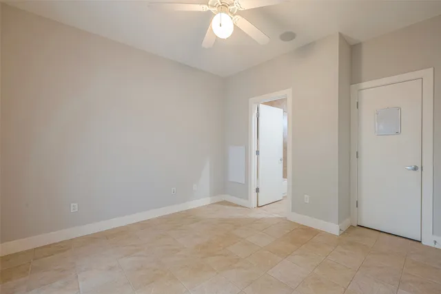 $2,550 | 4305 Eigel Street, Houston, TX 77007