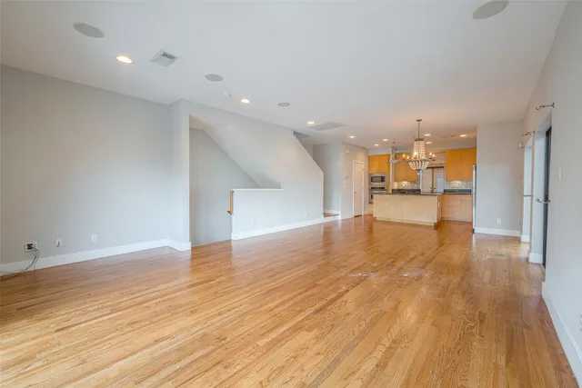 $2,550 | 4305 Eigel Street, Houston, TX 77007