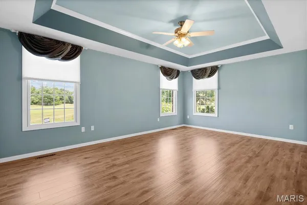 $579,900 | 1609 10th Fairway Drive, Belleville, IL 62220
