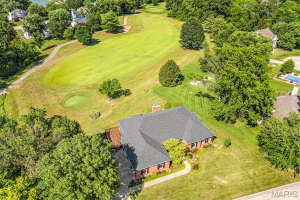 $579,900 | 1609 10th Fairway Drive, Belleville, IL 62220