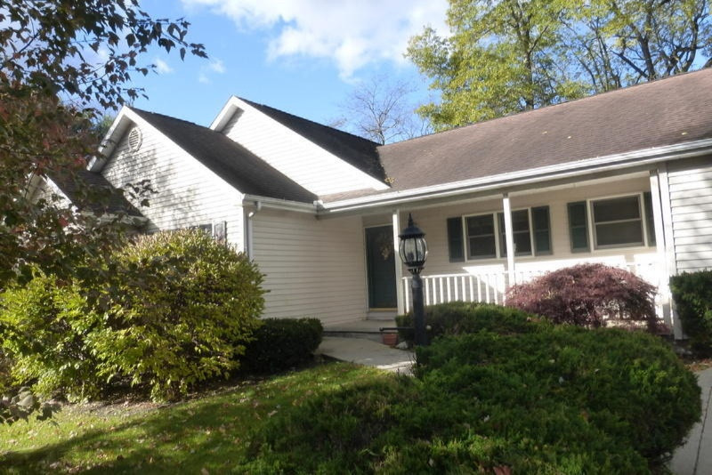 630 Topinabee Road Niles, MI 49120 - Photo 1 of 21 P1030023